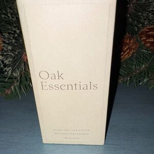 OAK ESSENTIALS: 8 fl. oz. Pure Gel Cleanser  - Brand New in Sealed Box